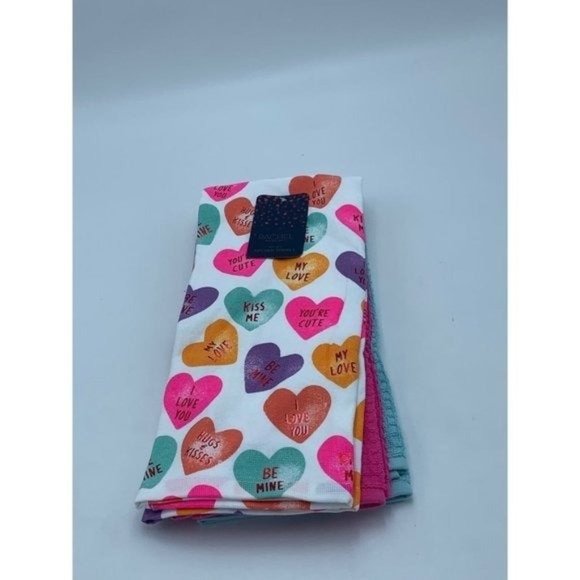 Rachel Roy Conversation Hearts Valentine’s Day Kitchen Towels Set of 3 - Picture 1 of 7